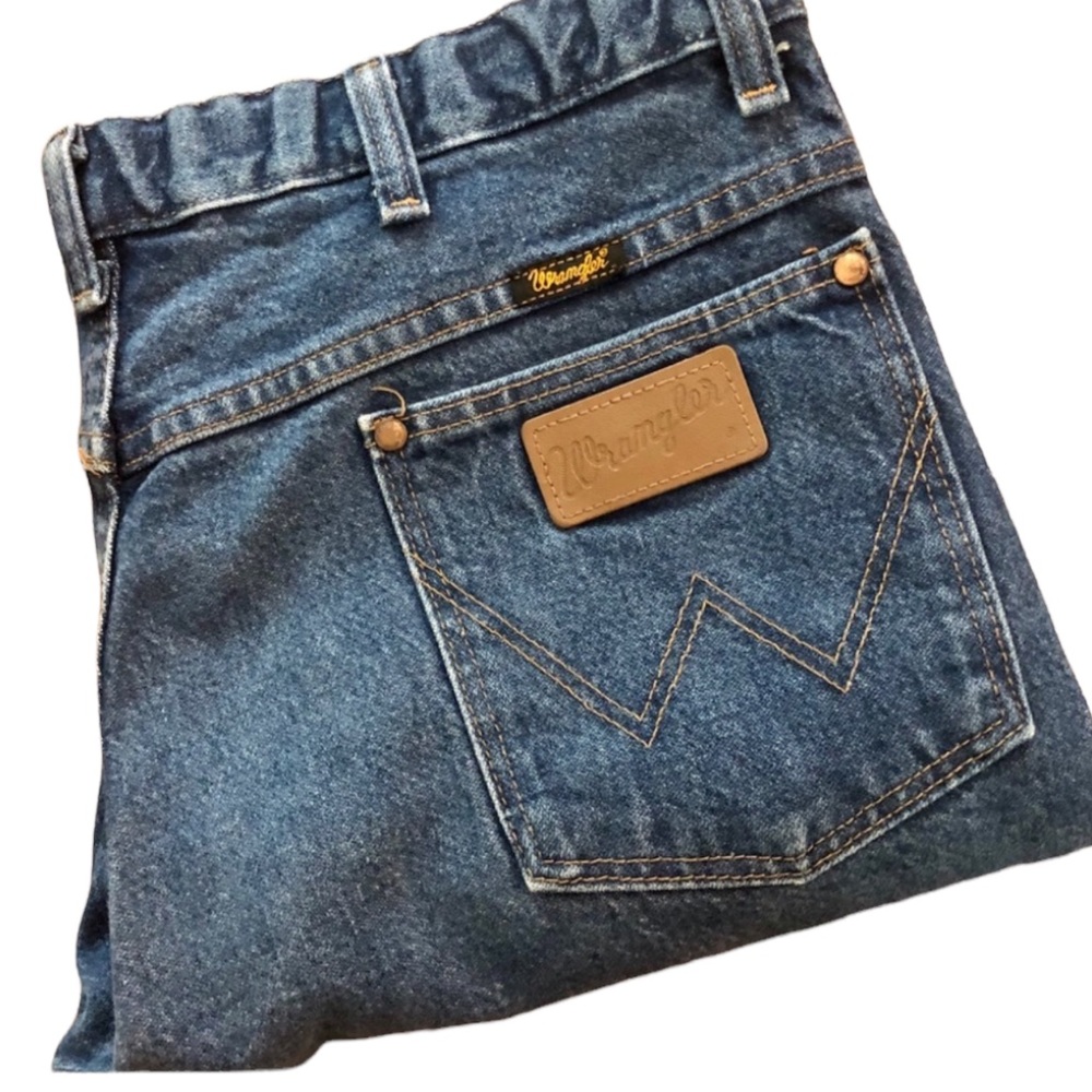 Vintage Wrangler High Rise‎ Straight Leg Blue Jeans. Mom Jeans, High Waist, 32”